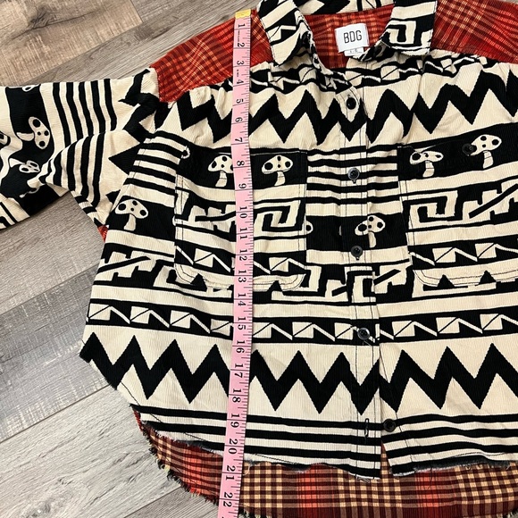 Urban outfitters BDG button up long sleeved mushroom shirt L EUC - Picture 8 of 9